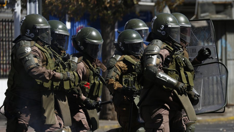 Con arraigo nacional queda carabinero formalizado por apremios ilegítimos contra estudiante en una protesta en Concepción