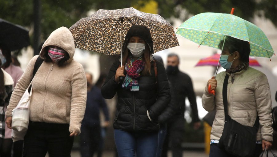 Decretan Alerta Temprana Preventiva para 10 comunas de la región Metropolitana por precipitaciones