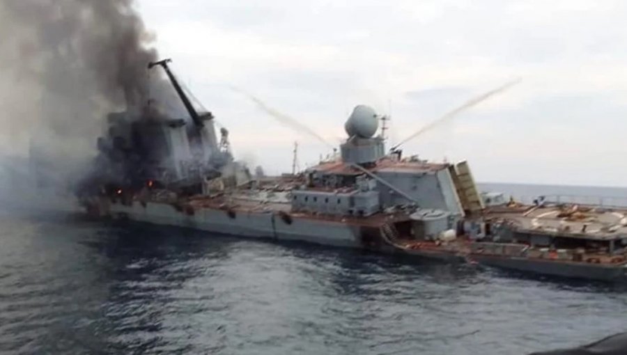 La incertidumbre sobre los marinos que estaban a bordo del buque ruso Moskva hundido en el mar Negro