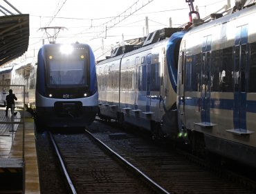Tren de rápidas volteretas: Ahora el Ministro de Transportes anuncia que impulsarán el proyecto que conectará Valparaíso con Santiago