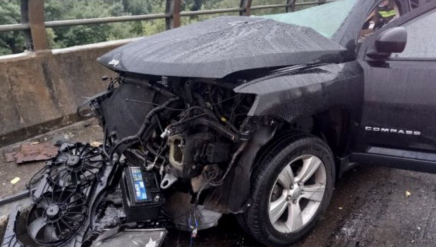 Dos mujeres murieron tras choque de alta energía en puente de la ruta 5 Sur en Mulchén