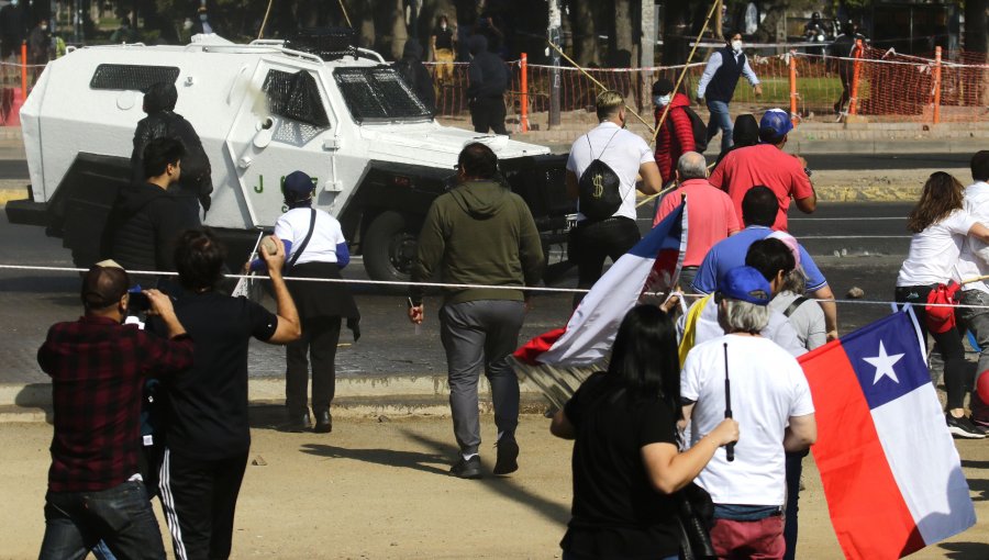 Manifestación de adherentes al «Rechazo» termina en incidentes en el Parque de la Aviación: reportan un apuñalado