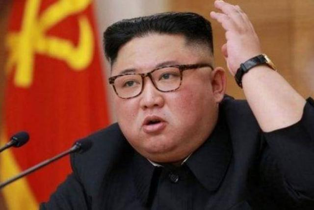 El desafiante discurso de Kim Jong-un en el gran desfile militar donde mostró misiles nucleares prohibidos