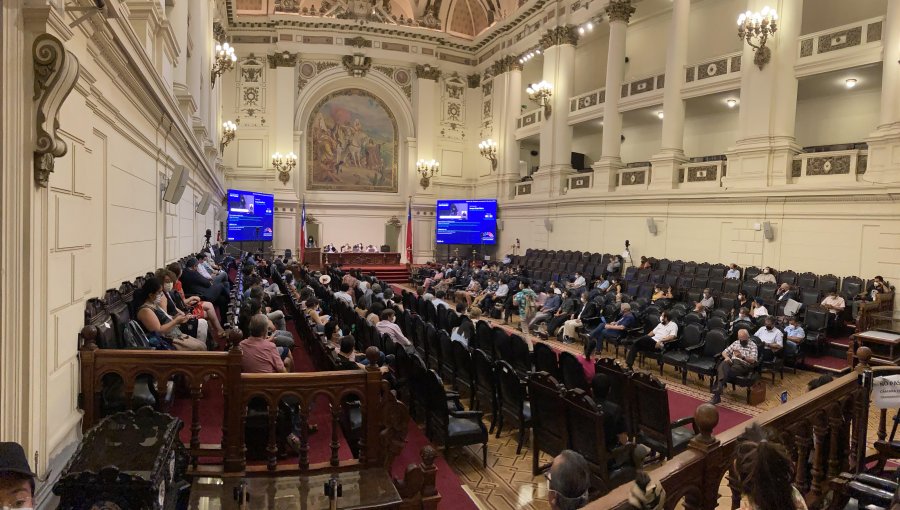 Desde el Frente Amplio a la UDI: Convención rechaza extender el plazo de entrega de la propuesta de texto constitucional