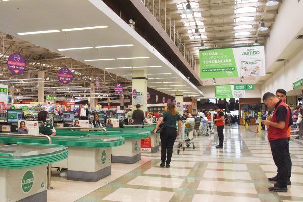 Delincuentes dispararon al interior del supermercado Jumbo de Av. Argentina en Valparaíso