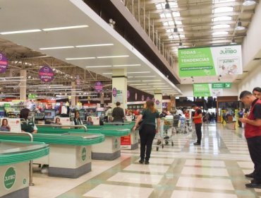 Delincuentes dispararon al interior del supermercado Jumbo de Av. Argentina en Valparaíso
