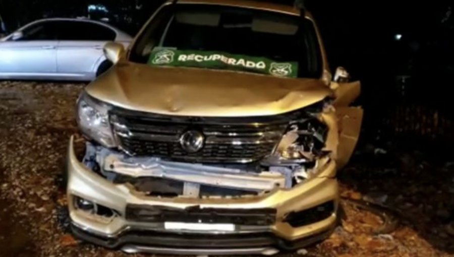Dos detenidos deja persecución policial tras robo frustrado de un automóvil en Maipú
