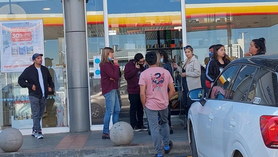 Delincuentes armados causaron pánico en Reñaca: intimidaron a mujer y robaron su vehículo en servicentro