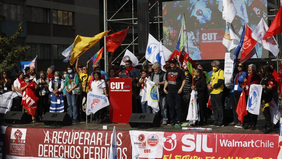 Pobre convocatoria a marcha del Día del Trabajador: No alcanza convocatorias anteriores