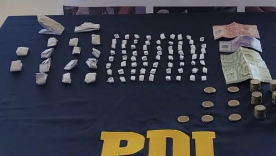 Detectan domicilio donde se traficaba droga en Quintero: operativo dejó a una madre y su hijo detenidos