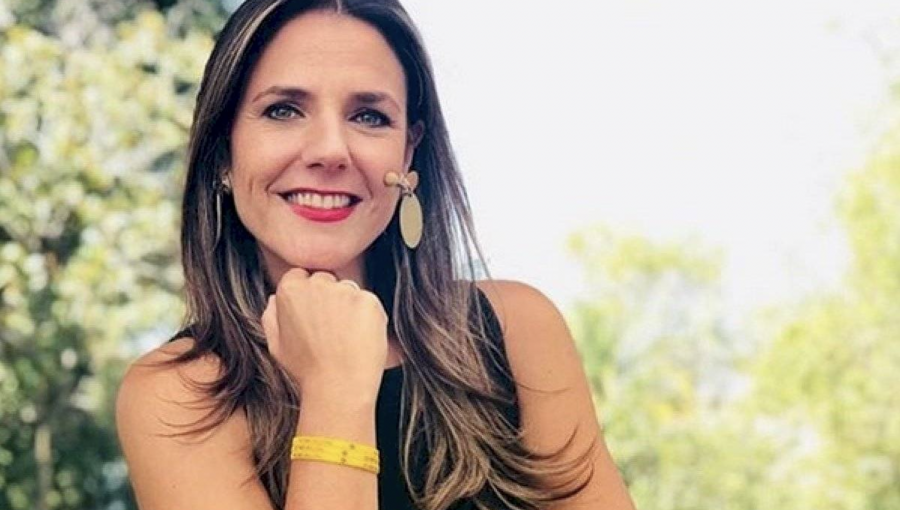 Con osada transparencia, Julia Vial se robó las miradas desde la alfombra roja de los Premios Platino