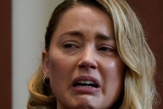 "Arrancó mi ropa interior y sólo me quedé ahí parada": las fuertes acusaciones de Amber Heard contra Johnny Depp