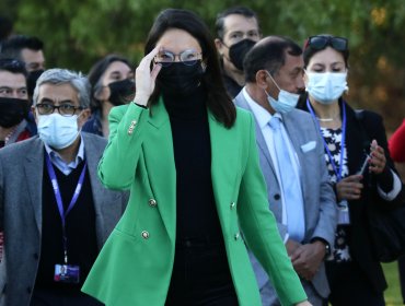 CNN Chile desvinculó a camarógrafo acusado de lanzar grosero comentario a la Alcaldesa de Santiago