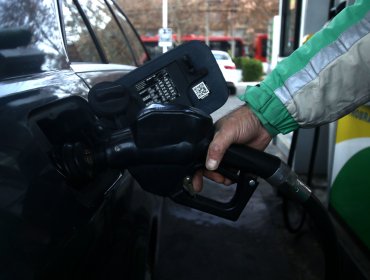 Gobierno busca mantener el abastecimiento de combustible tras el anuncio de paralización de Enap