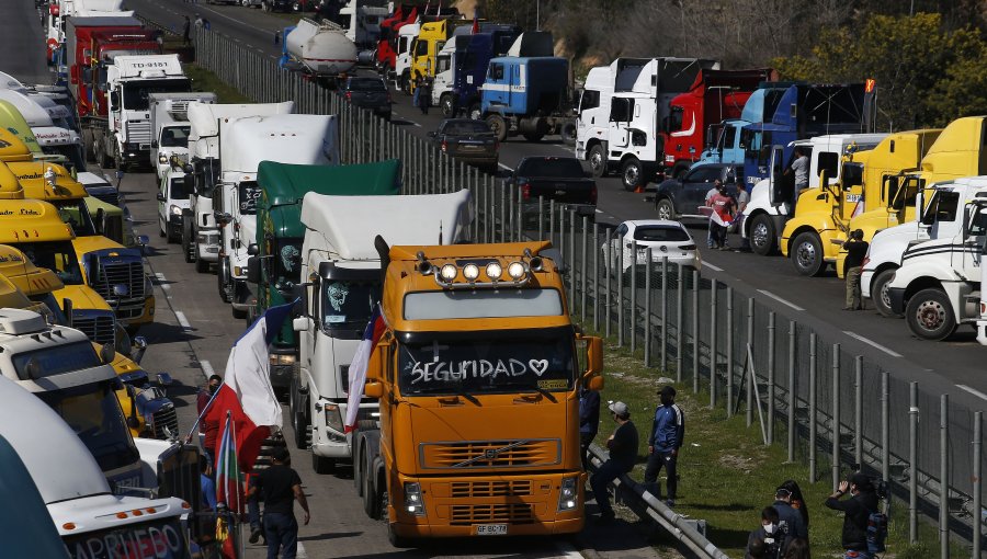 Se acaba el paro en el sur del país: Camioneros confirman acuerdo con el Gobierno