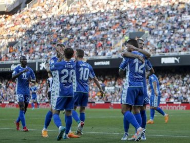 El Betis de Pellegrini y Bravo goleó al Valencia y aún sueña con clasificar a Champions League