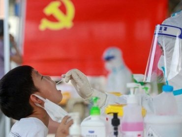 Organización Mundial de la Salud cataloga la política "cero Covid" de China como "insostenible"