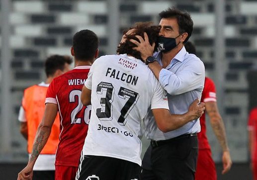 Falcón no quiere que Quinteros deje Colo-Colo para asumir en la Roja: "Está muy contento en el club"