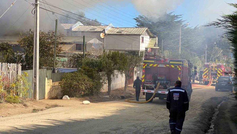 Fiscalía confirma vuelco en caso de incendio donde murió una pareja en El Quisco: autopsia revela que mujer fue víctima de femicidio