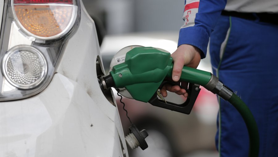 Combustibles sufrirán nueva alza a partir de este jueves 12: sólo el GLP disminuirá su valor