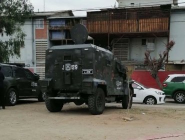Detienen a hombre que se parapetó en domicilio de Quilicura: disparó en al menos dos ocasiones contra Carabineros