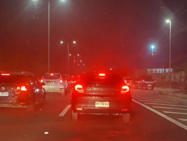 Reportan alta congestión en ingreso al Troncal Sur en dirección a Quilpué por colisión entre vehículos menores