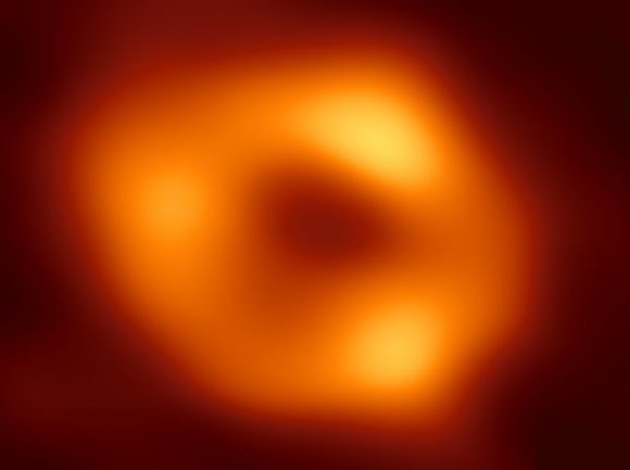 Sagitario A*: Publican la primera imagen del agujero negro en el centro de la Vía Láctea