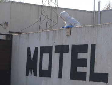 Noche de terror en motel de Peñaflor: delincuentes intimidaron a trabajadores y robaron automóviles a clientes