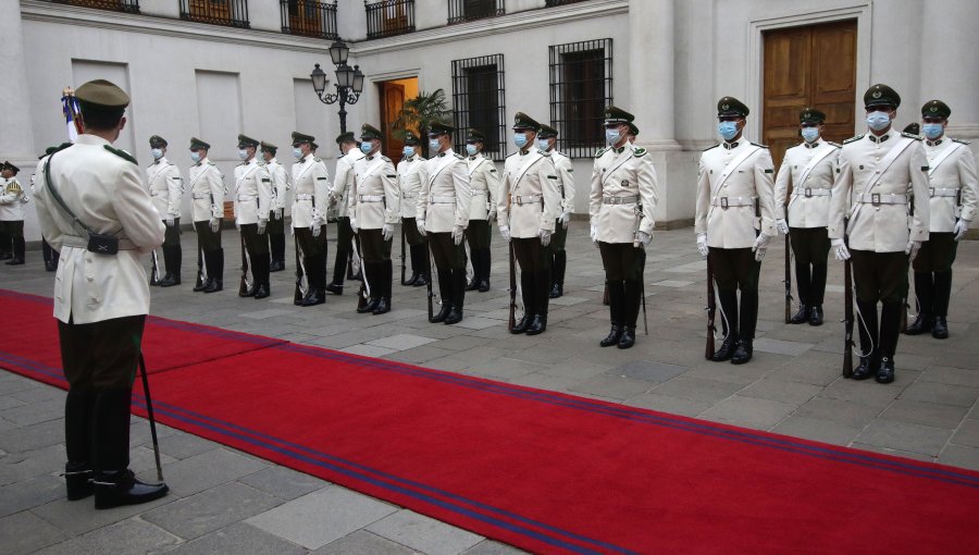 Carabinero escolta de Presidente Boric es asaltado, secuestrado y baleado en San Miguel: Lo dejaron abandonado en Colina