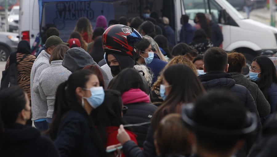 Covid en Chile: 4.206 nuevos casos, en últimos 7 días hay un alza del 42% de contagiados