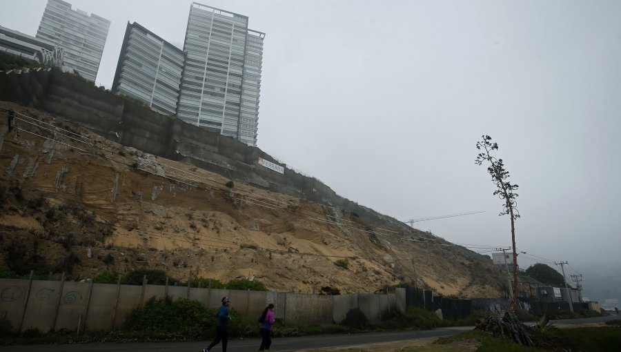 Corte Suprema ratifica fallo que declara ilegal inicio de obras de edificio en sector de las dunas en Viña del Mar