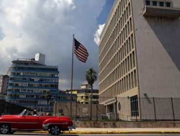 EE.UU. flexibiliza la política hacia Cuba y permitirá más vuelos, remesas y reunificaciones familiares