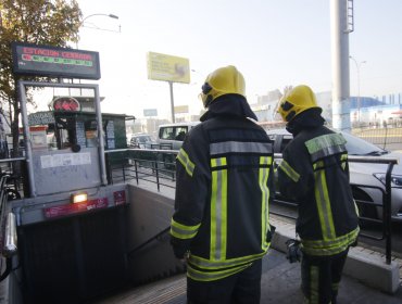 Dos mujeres resultaron lesionadas tras falla técnica en la Línea 1 del Metro de Santiago