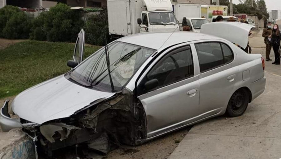 Conductor resulta con lesiones de diversa consideración tras protagonizar violento accidente en Concón