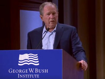 "Quiero decir... Ucrania": el lapsus de George W. Bush al condenar la invasión de Rusia "a Irak"