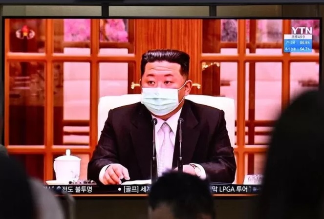 Corea del Norte combate el Covid-19 con té y gárgaras de agua salada ante la escasez de medicamentos
