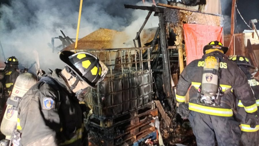 Tragedia en toma de Alto Hospicio: cuatro niños y dos adultos murieron en un incendio