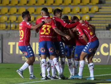 Unión Española venció a domicilio a Coquimbo Unido y es líder del Campeonato
