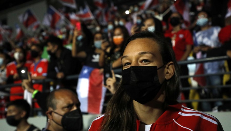 Padre de Tiane Endler: "Estos logros han ayudado a promover el fútbol femenino"