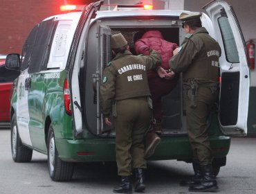 Detienen a cinco sujetos vinculados al robo de vehículos tras operativos en Lo Espejo y Maipú