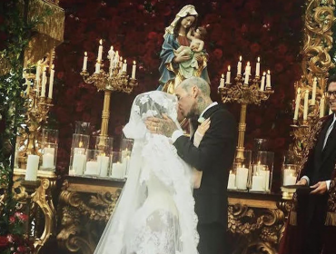 Kourtney Kardashian y Travis Barker contrajeron matrimonio en una lujosa ceremonia en Italia