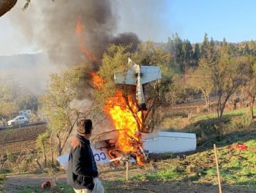 Avioneta capotó y posteriormente se incendió en Melipilla: Piloto resultó con lesiones leves