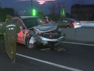 Reportan segundo accidente de tránsito múltiple en la Autopista Central de Santiago: cinco autos involucrados