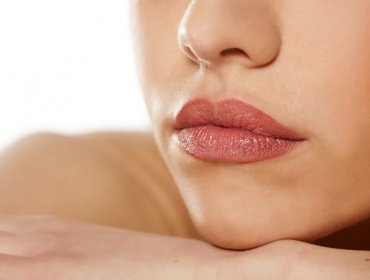 Perfilado de labios: La tendencia estética que cambia tu rostro en dos horas