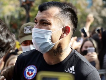 Seremi de Salud confirmó que se presentó una denuncia ante Fiscalía tras insultos de Gary Medel a funcionarios sanitarios