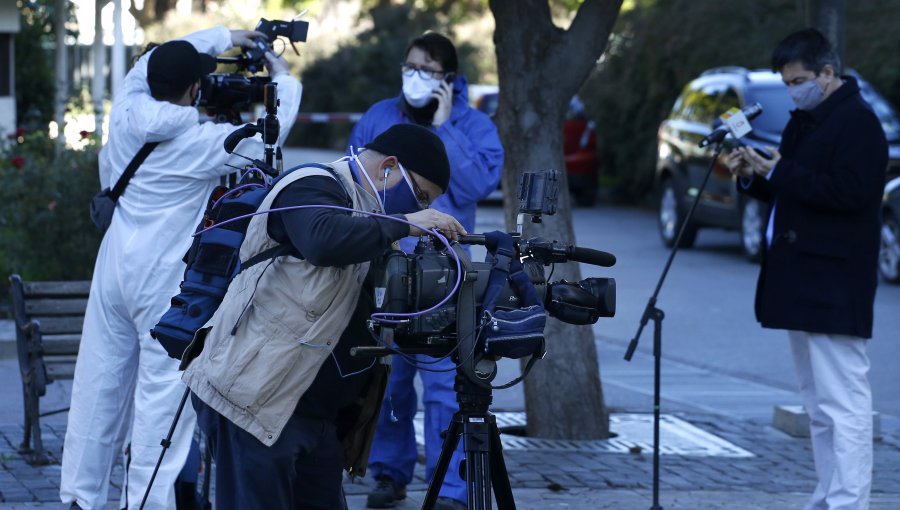 Periodista de CHV recibió golpiza tras denunciar amenazas a directora de colegio