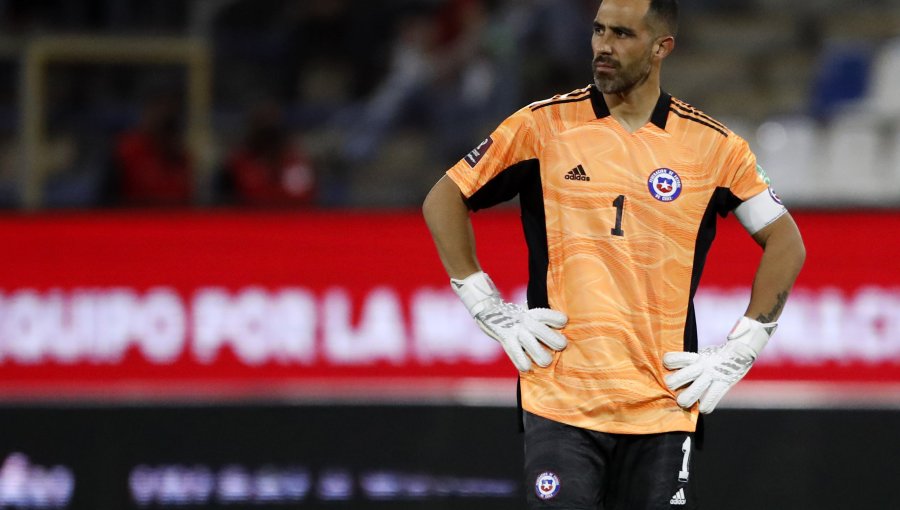 La molestia de Claudio Bravo por rumores que aseguran que no sería considerado en la Roja