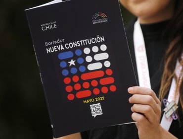 Encuesta Data Influye: Opción «Rechazo» le ganaría 45% a 40% al «Apruebo» en el Plebiscito de salida