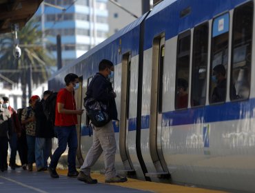 "Era una necesidad ineludible": Políticos de la Quinta Región celebran anuncio de estudios para construir tren Valparaíso - Santiago