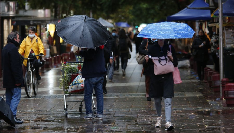 Declaran Alerta Temprana Preventiva para la región Metropolitana por "precipitaciones débiles a normales"